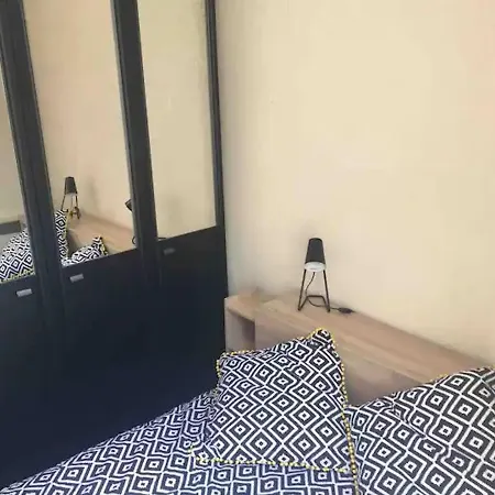 T2 Pres Centre Et Telecabine A - Fr-1-234-313